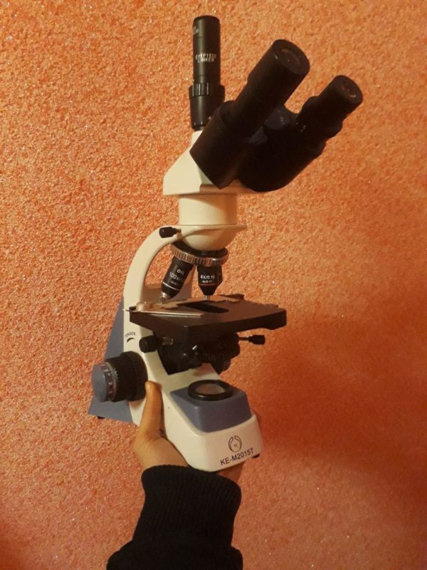 میکروسکوپ سه چشمی 1600 برابر آزمایشگاهی